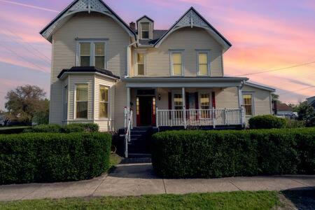 Beautiful Downstairs 1Bed 1Bth Charmer- Pet Friendly Michigan City Eksteriør bilde