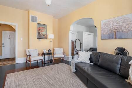 Beautiful Downstairs 1Bed 1Bth Charmer- Pet Friendly Michigan City Eksteriør bilde